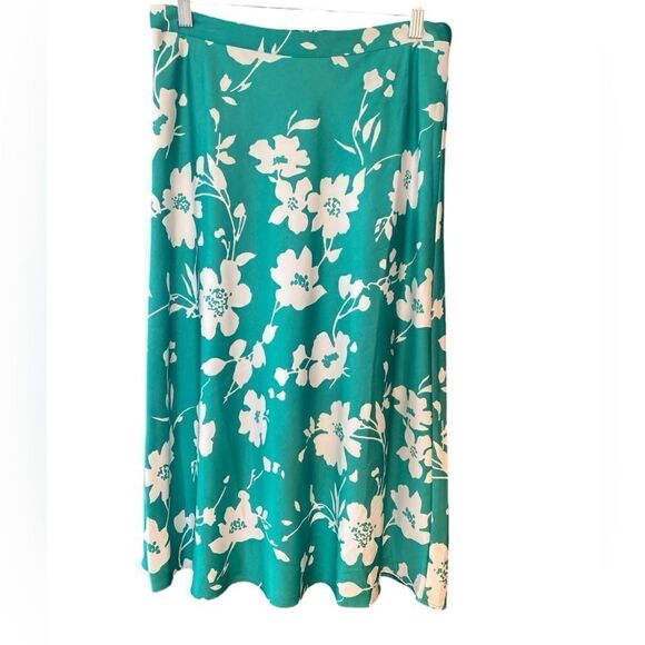 J. Crew NWT Sz S Green White Floral Cottagecore Flowy Silky Midi Skirt - Picture 1 of 5
